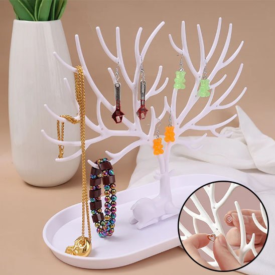 arbre a bijoux cerf blanc avec bijou