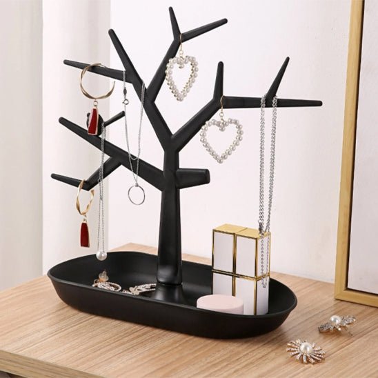 boite bijoux arbre noir avec quelques bijoux