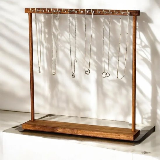 boite bijoux en bois organisateur avec des chaines courtes
