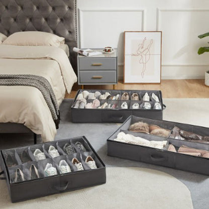 rangement chaussures sous lit avec plusieurs chaussures