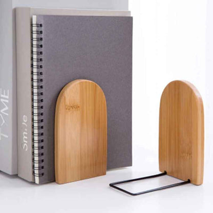 serre livre bambou avec cahier et deux gros livres