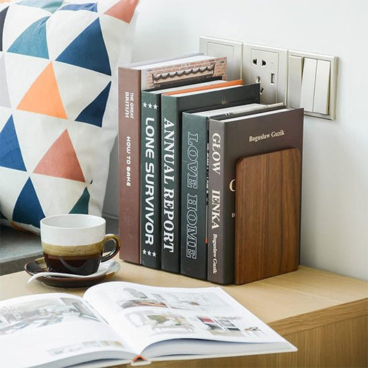 serre livre lignum contenant cinq livres