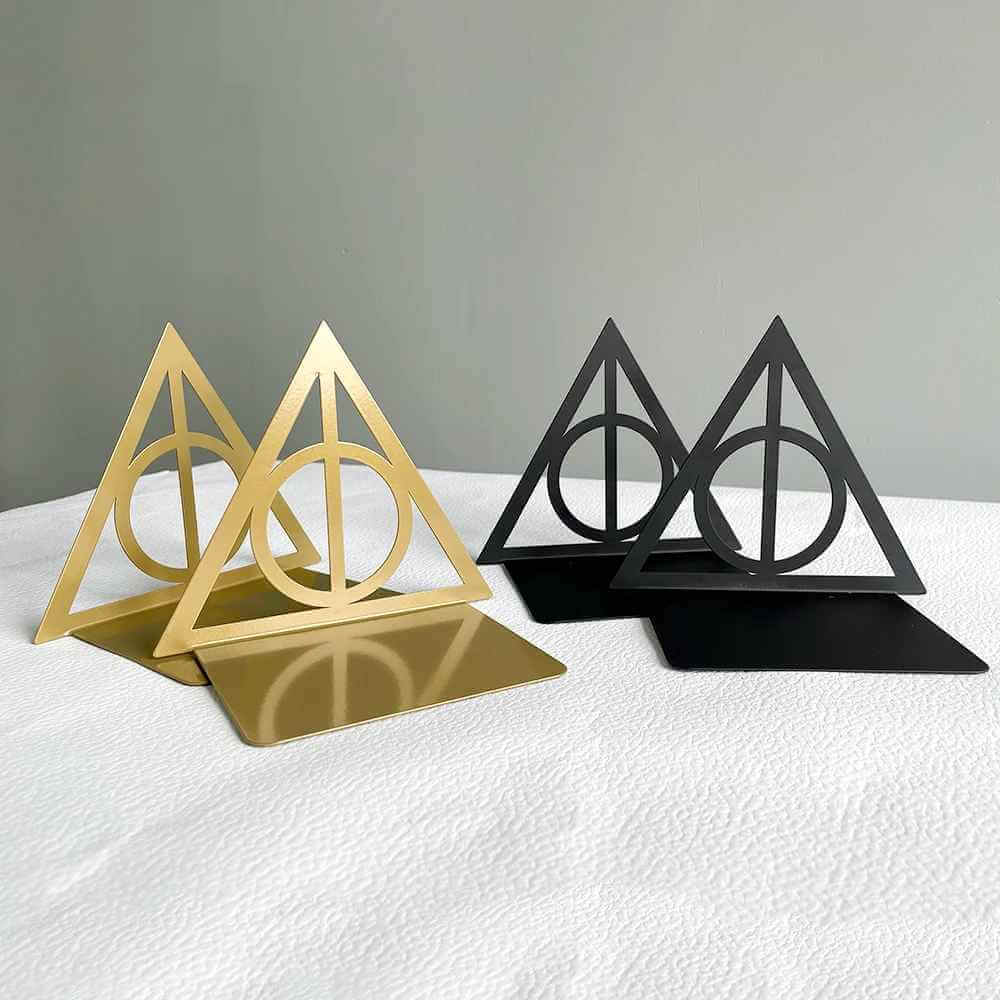 serre livre original triangle noir et or