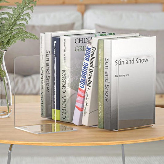 serre livre transparent contenant des livres